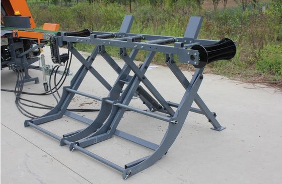 ガソリン駆動 800 KG 火柴加工器 4 インチ ストローの枝のための木の切片機